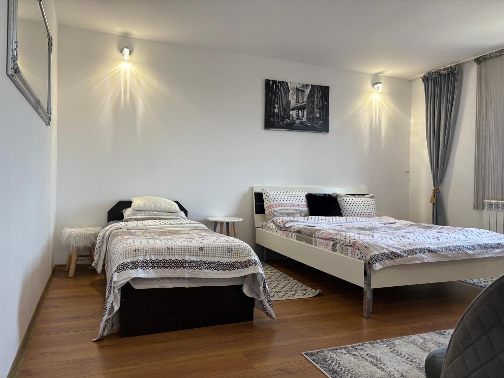 Vila Mik Guesthouse Sacele Luaran gambar
